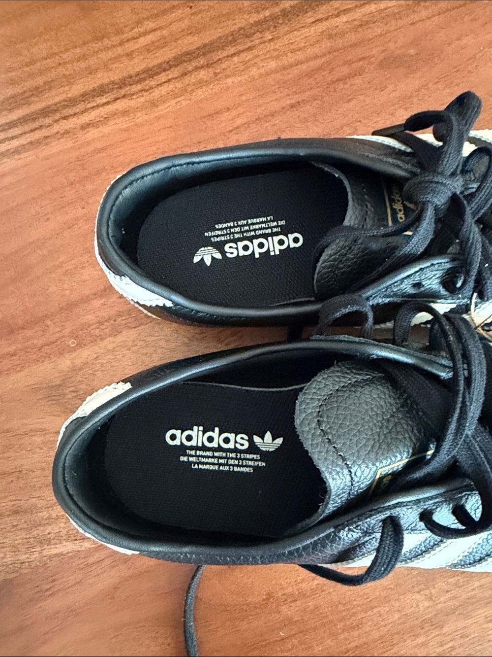 NWT adidas Tokyo Sneakers in Black and White - Picture 3 of 7